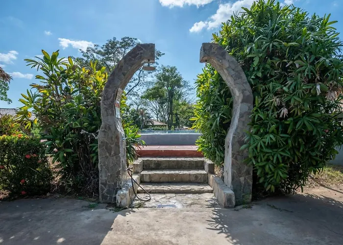 Casa Sereneness Retreat With Shared Pool Hébergement de vacances